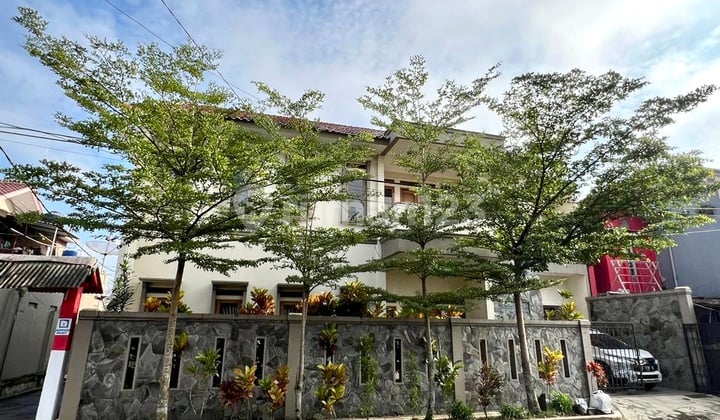 Rumah Mewah Semi Furnished di Cipedes Tasikmalaya Harga Nego