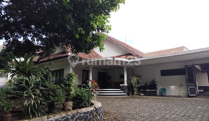 Rumah Old Money Siap Huni di Komplek Elite Setiabudi Bandung