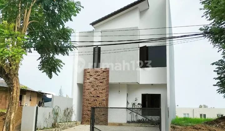 Rumah Kekinian Siap Huni di Komplek Elite Setiabudi Bandung Kota