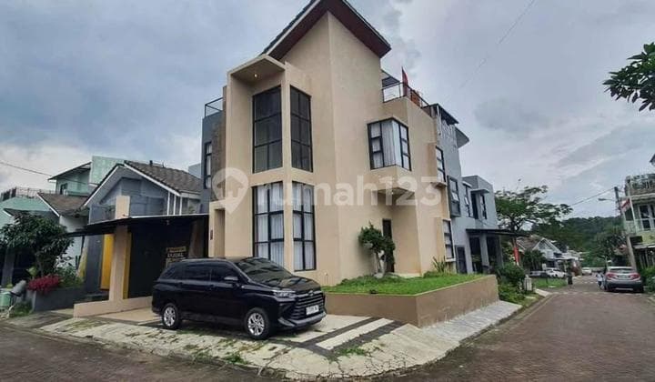 Rumah Unik Semi Furnished di Sariwangi Bandung Harga Terbaik