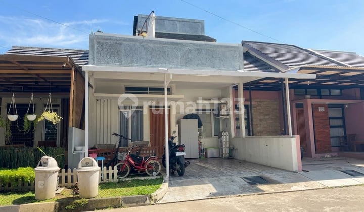 Rumah Minimalis Modern Siap Huni di Komplek Arcamanik Bandung