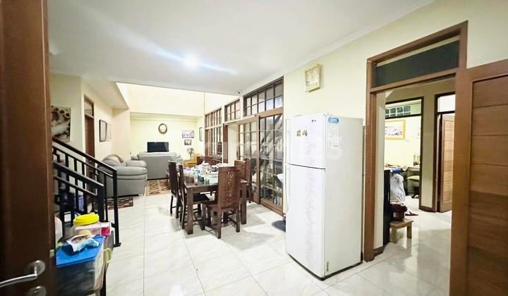 Rumah Semi Furnished Lokasi Tengah Kota di Sukamulya Bandung Menarik