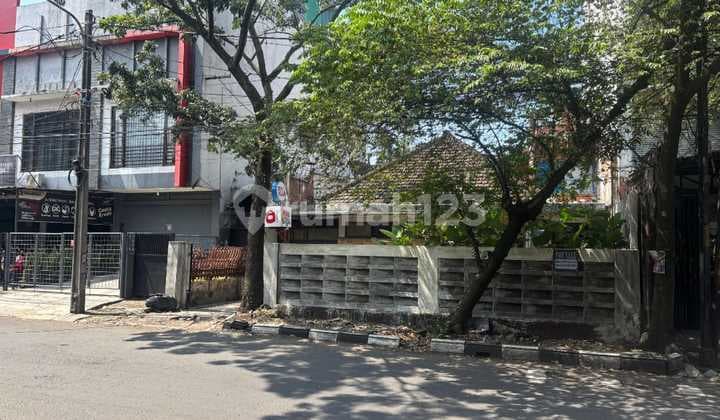 Rumah Old Money Siap Huni di Mainroad Ciateul Bandung Kota