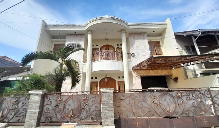 Rumah Fully Furnished Lokasi Asri di Komplek Gegerkalong Harga Nego Sampai Jadi