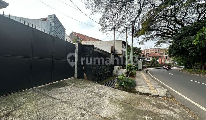 Dijual Rumah Hitung Tanah di Kawasan Elit Riau Bandung Kota Harga Terbaik