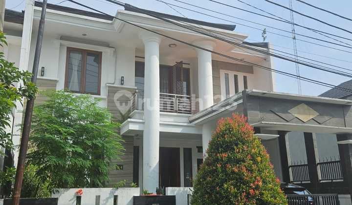 Luxurious Semi-Furnished House in a Comfortable Location at Buah Batu, Bandung City - Best Price
