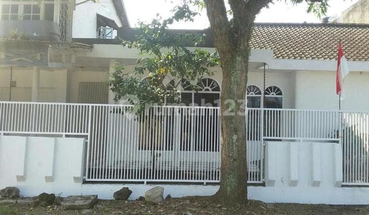 Move-in Ready House in a Comfortable Location in the Suryalaya Complex, Bandung City – Attractive