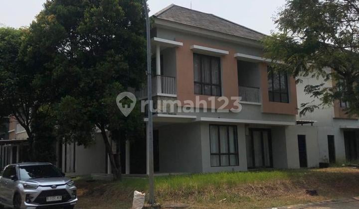 Rumah Sudut Discovery Fiore bintaro Jaya Disewakan 4 Kamar Tidur Rp 100 Juta Per Tahun