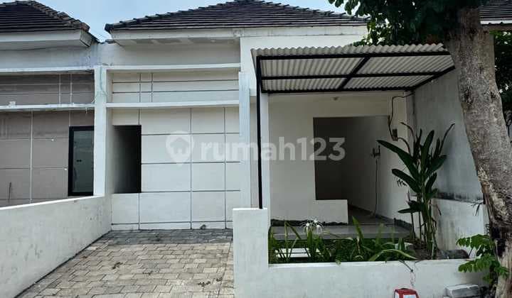 Rumah Baru Type Ivory Di Menganti Gresik