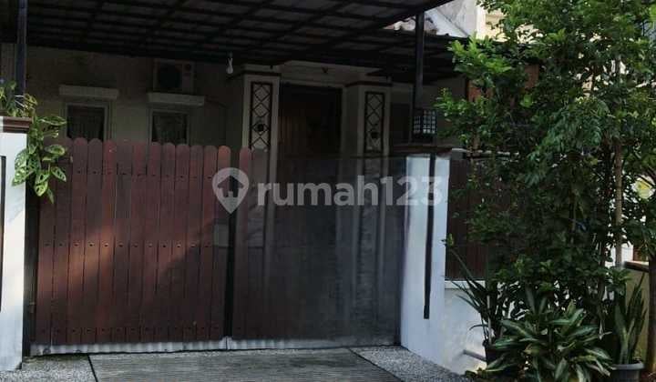 Rumah Siap Huni di Royal Residence Lingkungan Asri (73030 Li)