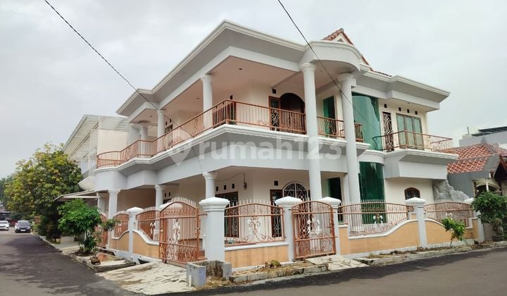 Rumah Hook Cluster Mewah & Besar di Harapan Indah (13719 Er)