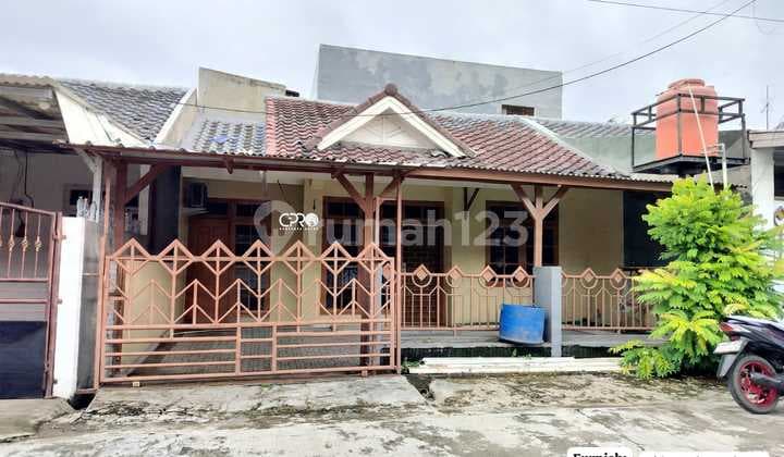 Rumah 3 Kamar Tidur Bonus AC di Harapan Indah (13721 Er)