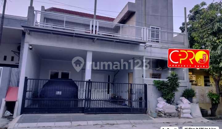 Spacious House Suitable for Extended Family in Harapan Indah 13766 ER