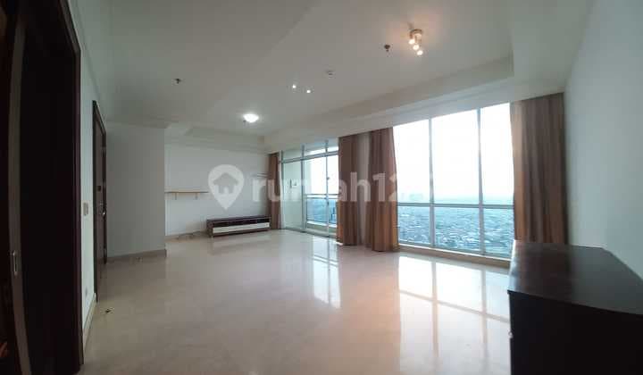 Rent Pakubuwono View Apartjment With 3 Bedrooms, Furnished