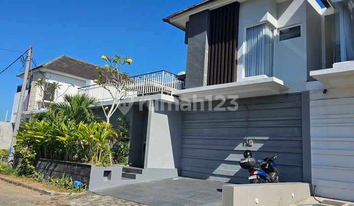 Villa Baru Mewah 4 Kamar Tidur di Nusa Dua