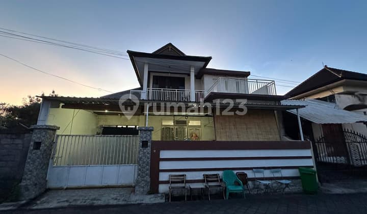 Rumah 2 Lantai Full Furnished di Jimbaran - Siap Huni, Lokasi Strategis Dekat Tol & Kampus!