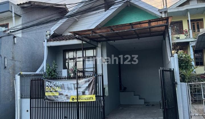 Rumah Dijual di Dekat Vila Dago Pingir Jalan