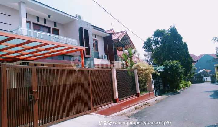 Dijual Rumah Bagus 3 Lantai Di Pasteur Pusat Kota