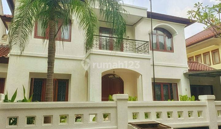 Dijual Rumah Dukuh Patra Kuningan, Siap Huni, Strategis,ada Taman