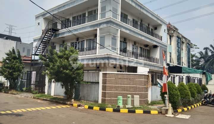 Super Sale Rumah Usaha di Gading Serpong Bisa Untuk Kost Kostan.