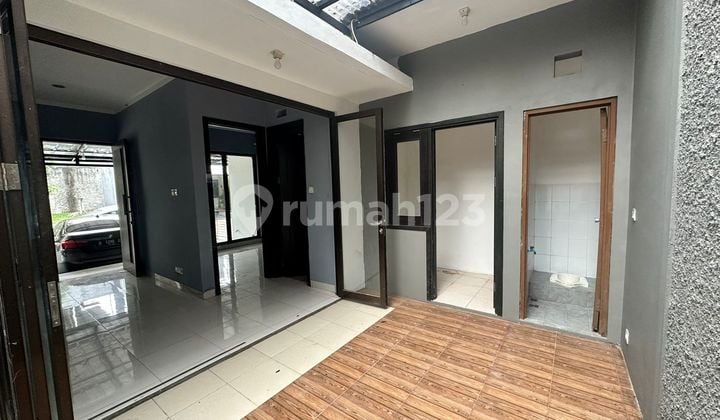 Di Jual Rumah 2lantai Siap Huni di Viola Residence Graha Raya Bsd