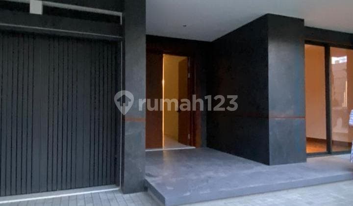 RUMAH BARU CLUSTER XANDARI SUMMARECON BANDUNG