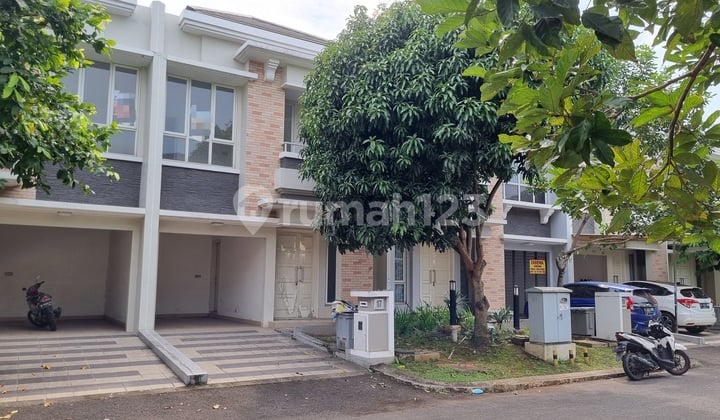 Rumah baru belum pernah dihuni di cluster Edison dekat ke UMN, Scientia Garden, Summarecon Serpong, Tangerang, Banten