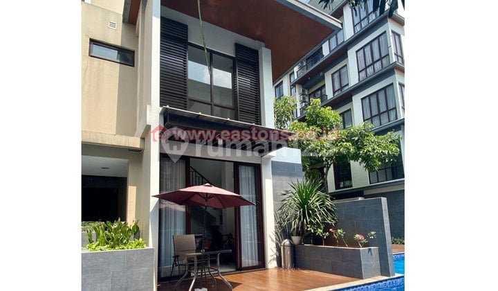 DIJUAL RUMAH DI DAERAH BSD CITY 1,5 LANTAI - SEMI FURNISH (KG005047)
