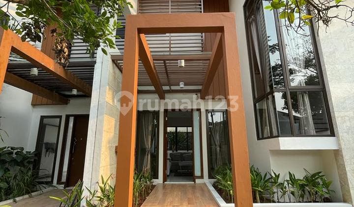 Di Jual Cepat Rumah Cantik di De Park