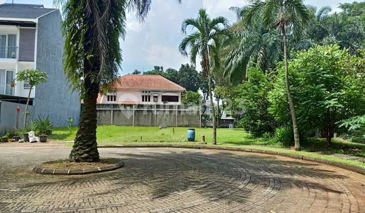 Dijual Kavling Hook Dikelilingi Taman Luas di Puspita Loka