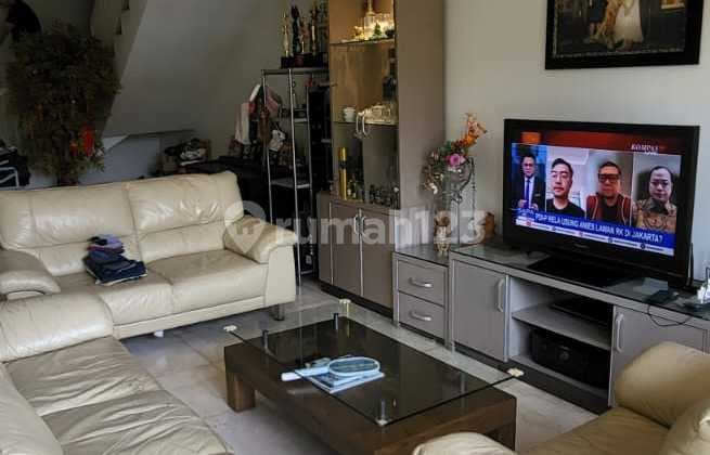 Dijual Murah Rumah Luas 10X30 Di Crown Golf View Danau