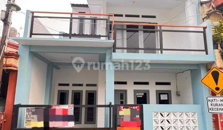 Dijual Rumah Murah 3 Lantai Siap Huni di Pondok Ungu Permai
