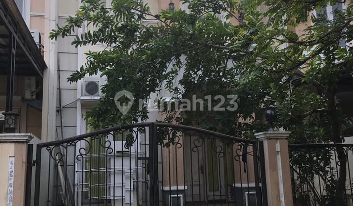 Rumah Di Royal Residence Rumah Bagus Siap Huni, Lokasi Bagus, Full Fasilitas