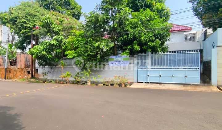 Dijual Rumah di Hanglekir Senayan Jakarta Selatan