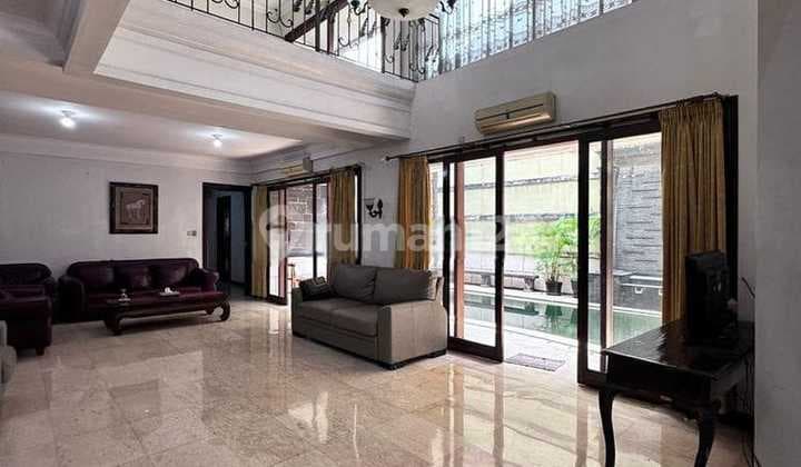 Di jual Rumah di Terusan Hanglekir Senayan Jakarta Selatan