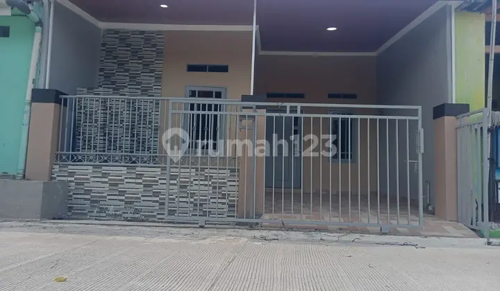 Di Jual Rumah di Taman Harapan Baru Lokasi Strategys