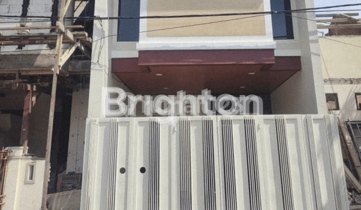 rungkut mapan barat dekat yakaya dan rungkut industri