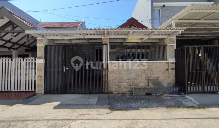 Babatan Pantai Dekat Ruko One Five Lokasi Favorit