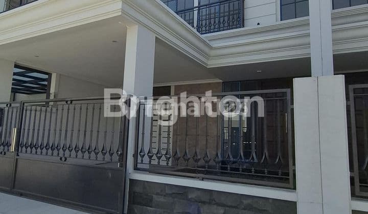 Araya Baru Gress American Style