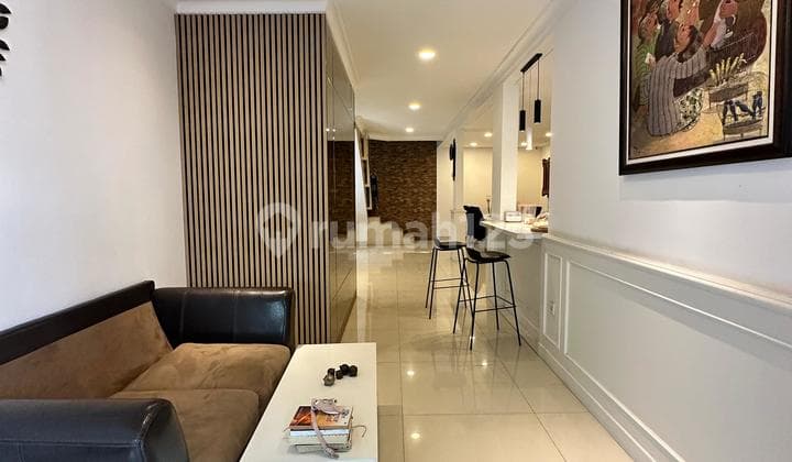 Rumah Mewah Full Furnished Di Green Garden