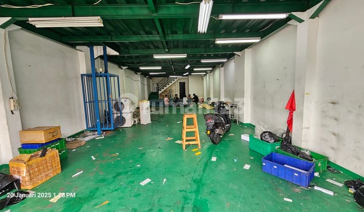 Gudang Tiga Lantai 6X24 Sedayu Bizpark Daan Mogot Jakarta Barat