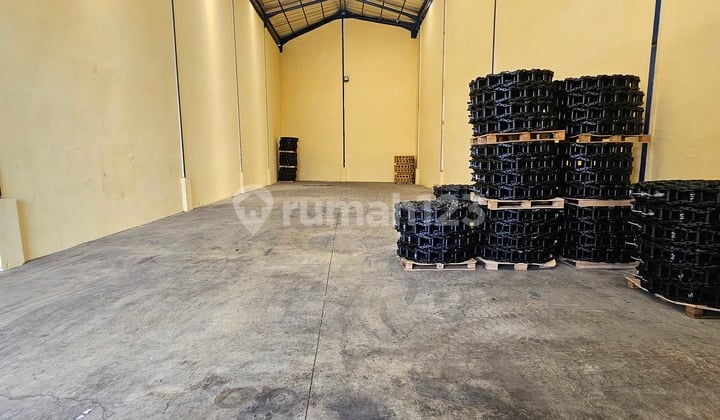 Warehouse in Halim Perdana Kusuma Ready to Use, Jurumudi.