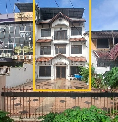 Disewakan Gedung Mini 3,5 Lantai di Saharjo, Jakarta Selatan