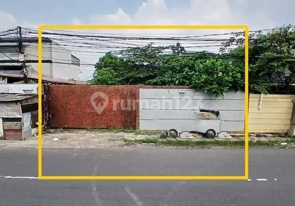 For Rent, 350M2 Spacious Warehouse in Tanjung Barat Raya, Pasar Minggu