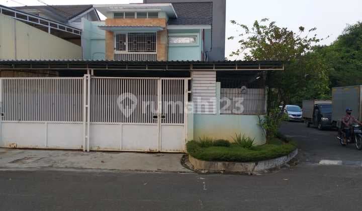 Rumah 2 Lantai Hook Siap Huni Golden Palm