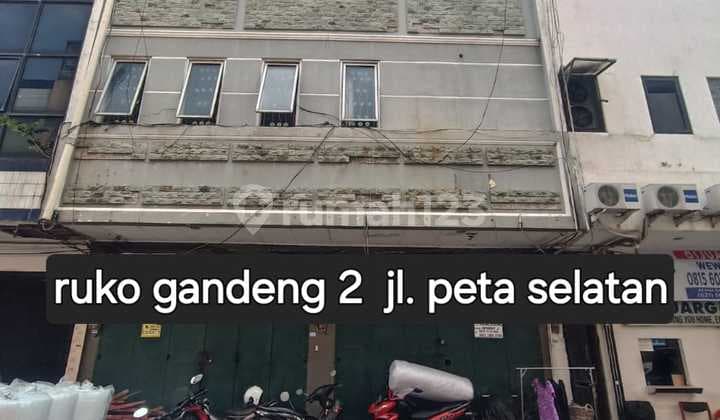 Dijual Ruko Gandeng 2, 4 Lt 8x14 Jl Peta Selatan