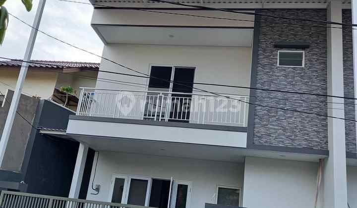 Rumah 2.5 lt, baru, hdp timur di Duta garden