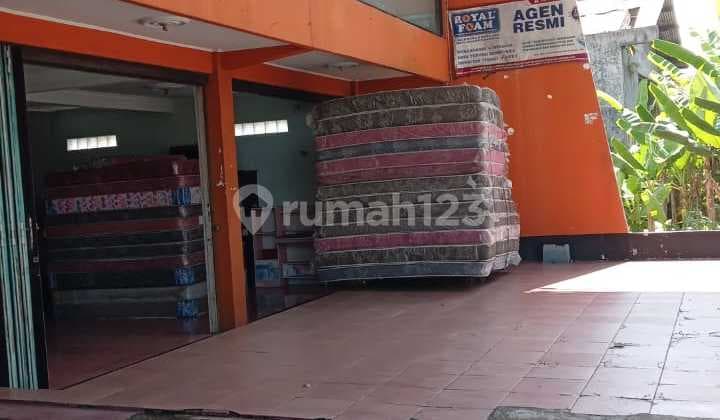 Gudang dan Toko Busa di Jl Raya Purbalingga