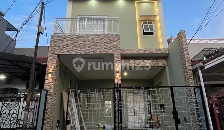 Dijual Rumah 3 Lantai Bagus Citra Garden 3
