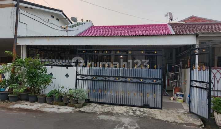 Rumah Semi Furnished SHM di Citra Garden , Jakarta Barat
